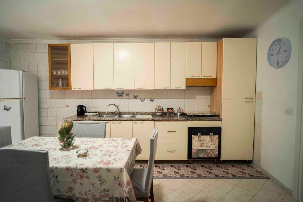 Casa Elena - Casa Vacanze Napoli Centroヴィラ エクステリア 写真